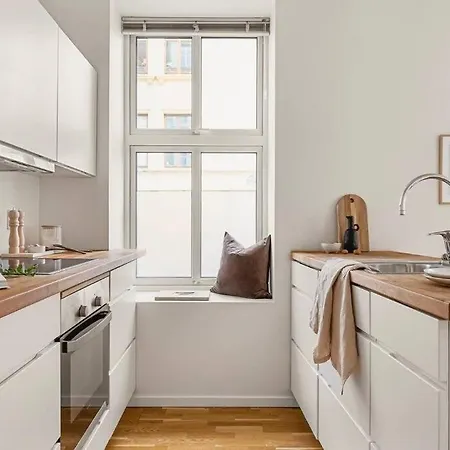 Centrally Located - Beautiful & Bright