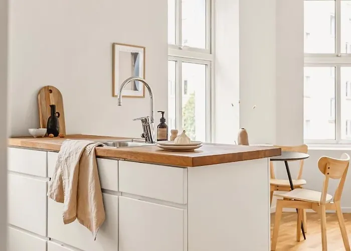 Centrally Located - Beautiful & Bright * Μπέργκεν